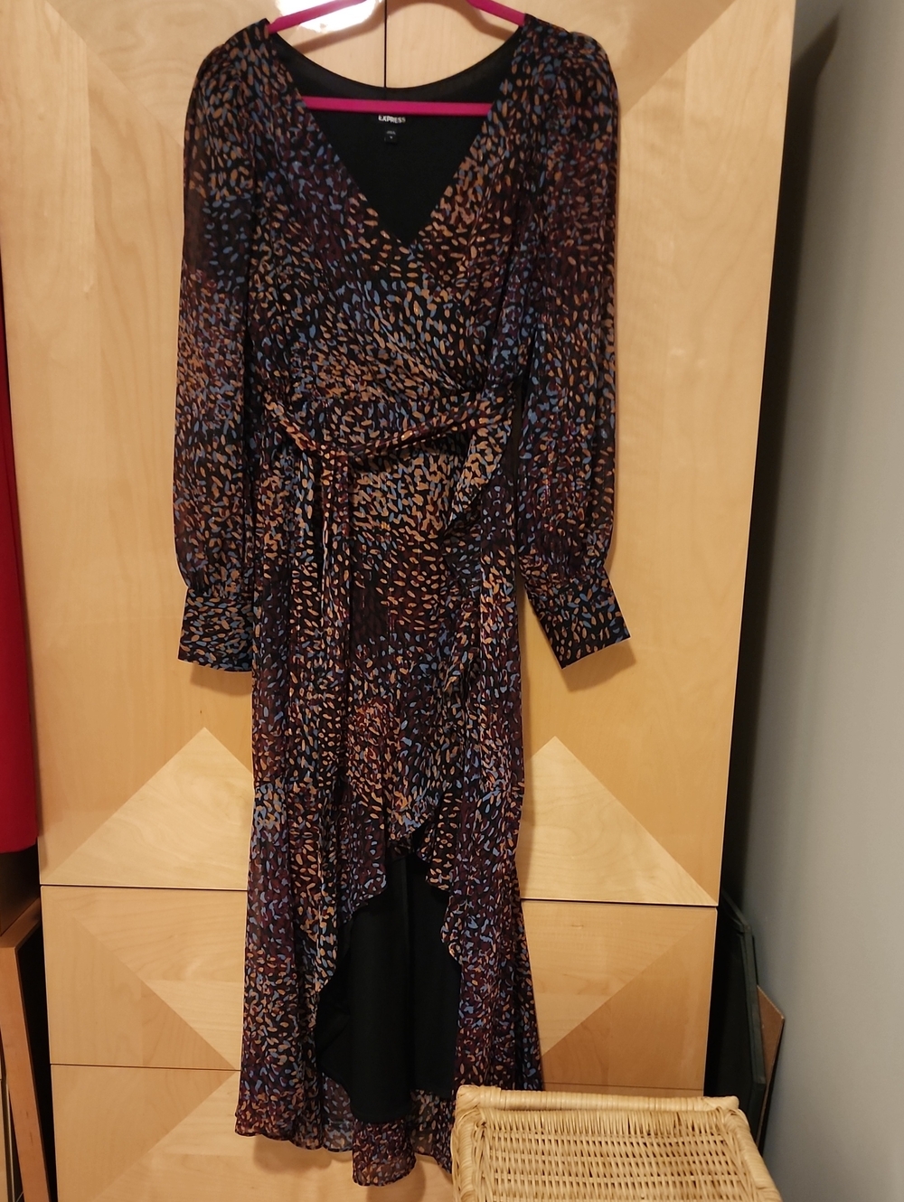 Express Ruffled Dress Size Medium - Picture 2 of 12
